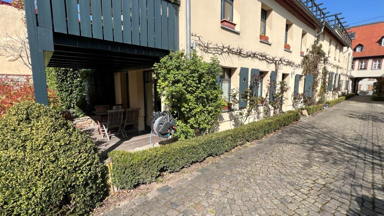 Ferienwohnung Im Stadionischem Hof Walluf Luaran gambar