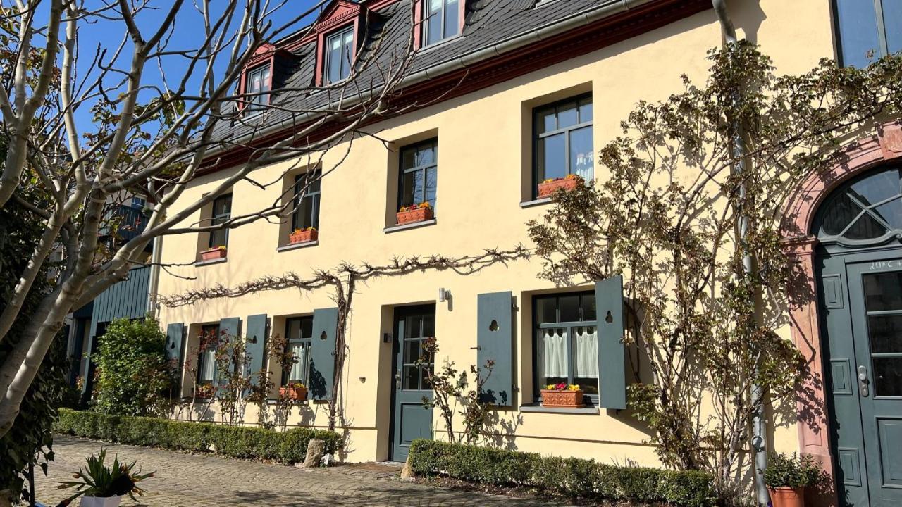 Ferienwohnung Im Stadionischem Hof Walluf Luaran gambar