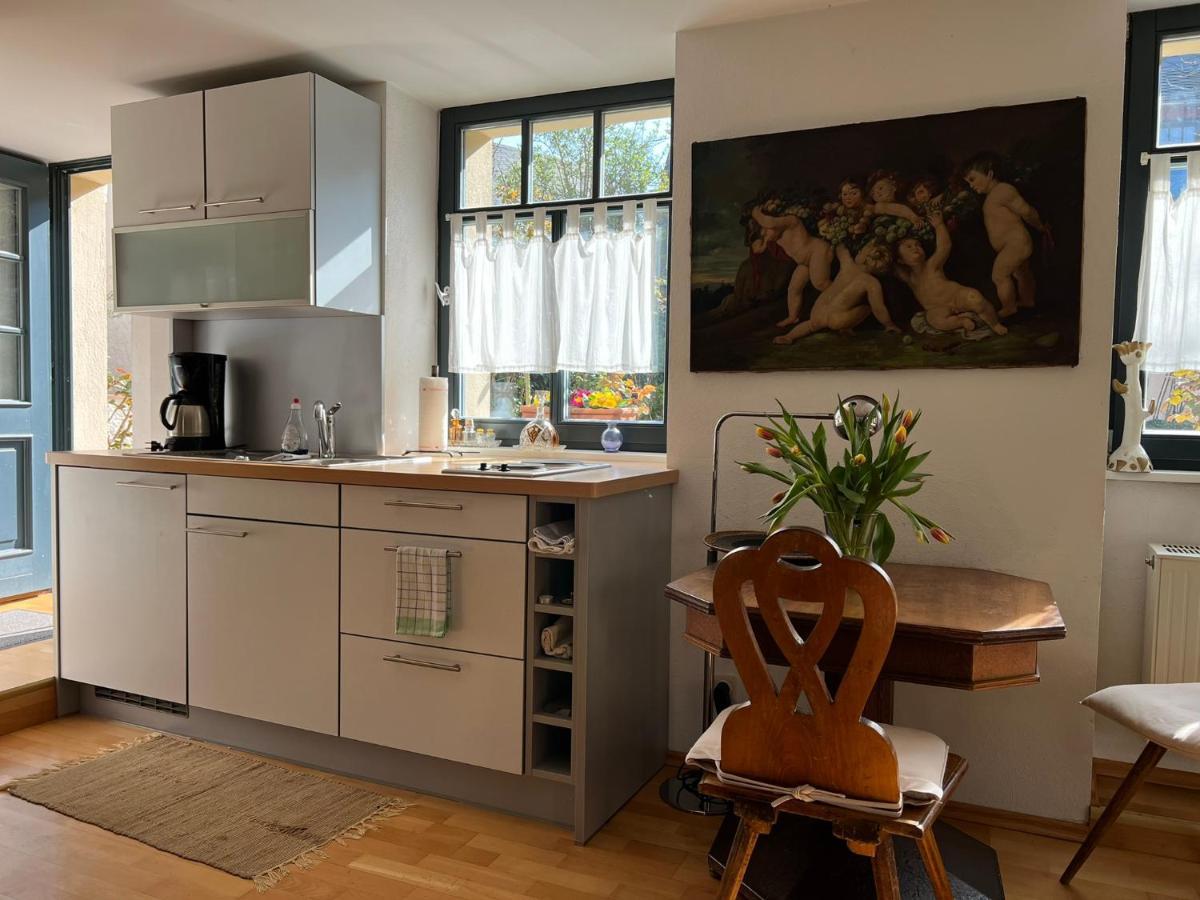 Ferienwohnung Im Stadionischem Hof Walluf Luaran gambar